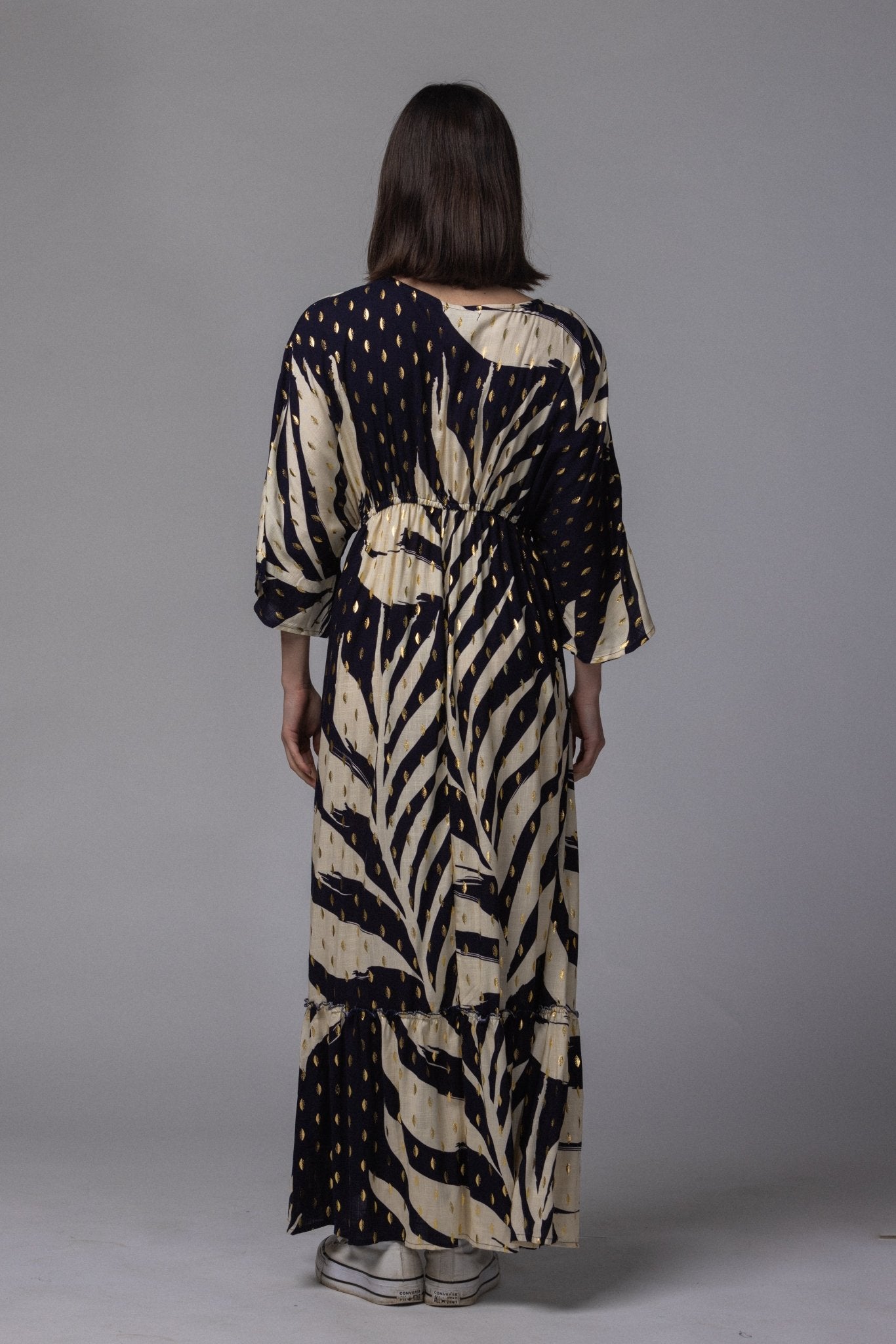 Robe avec détaille doré - La Doudounerie