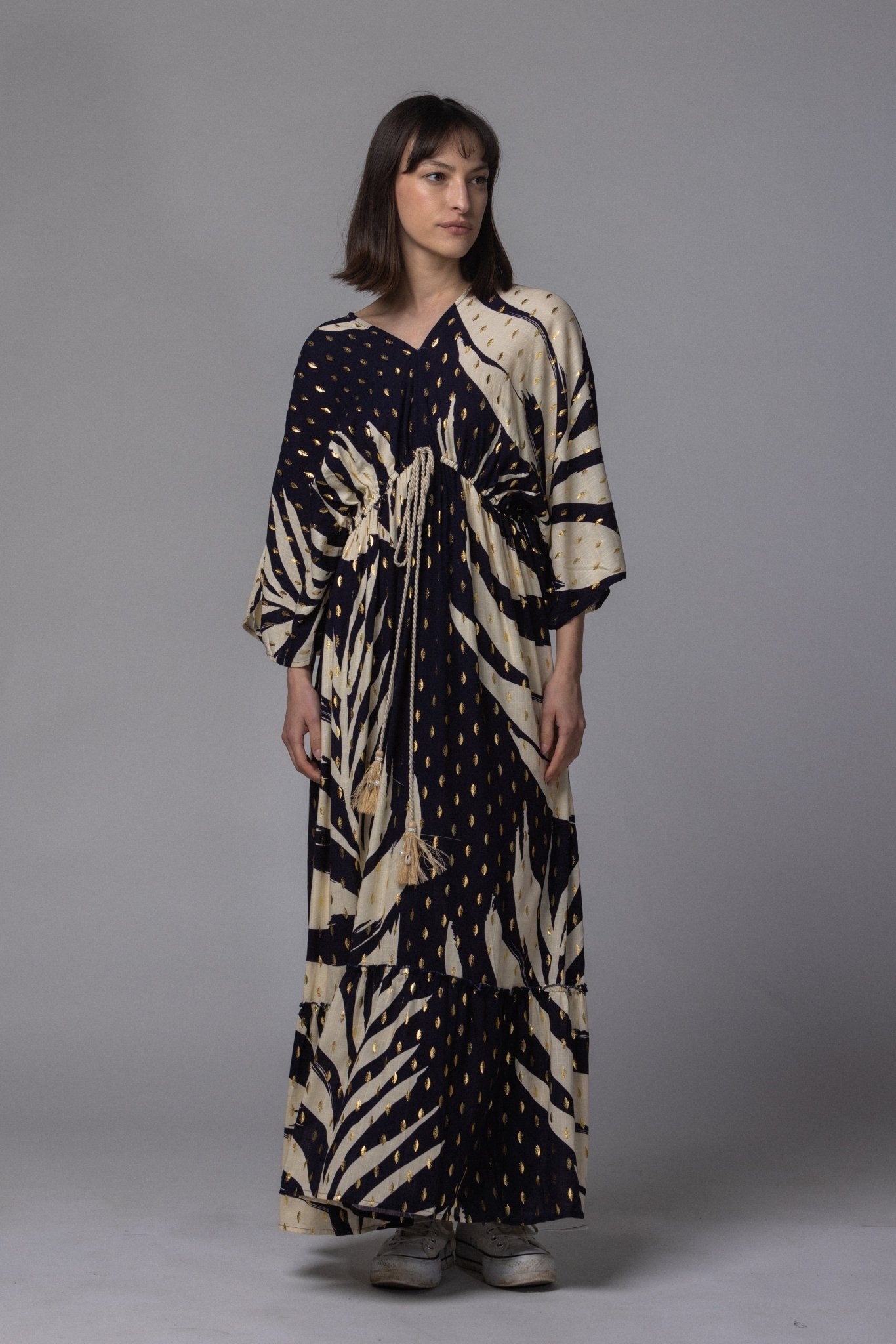 Robe avec détaille doré - La Doudounerie