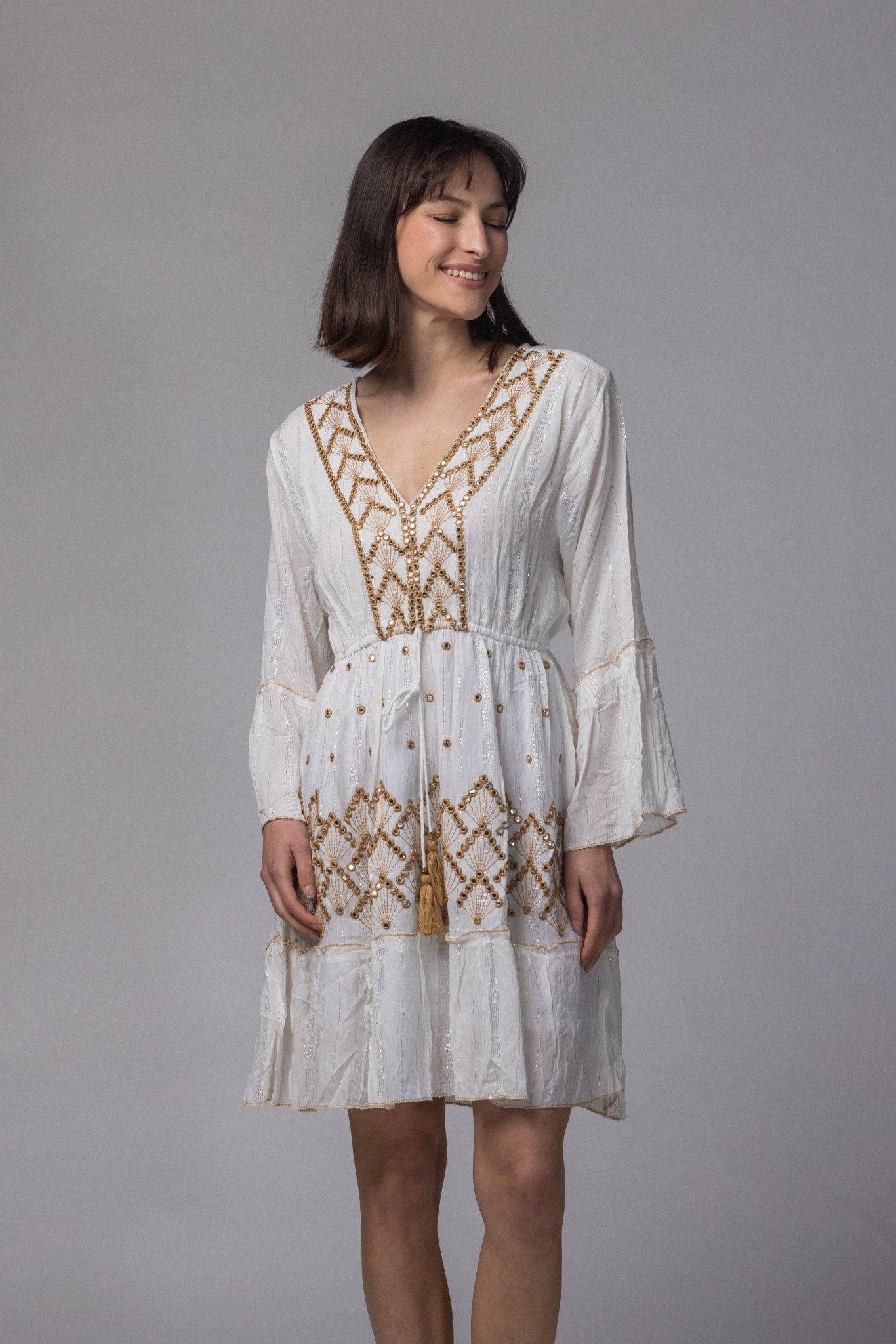 Robe courte col V - La Doudounerie