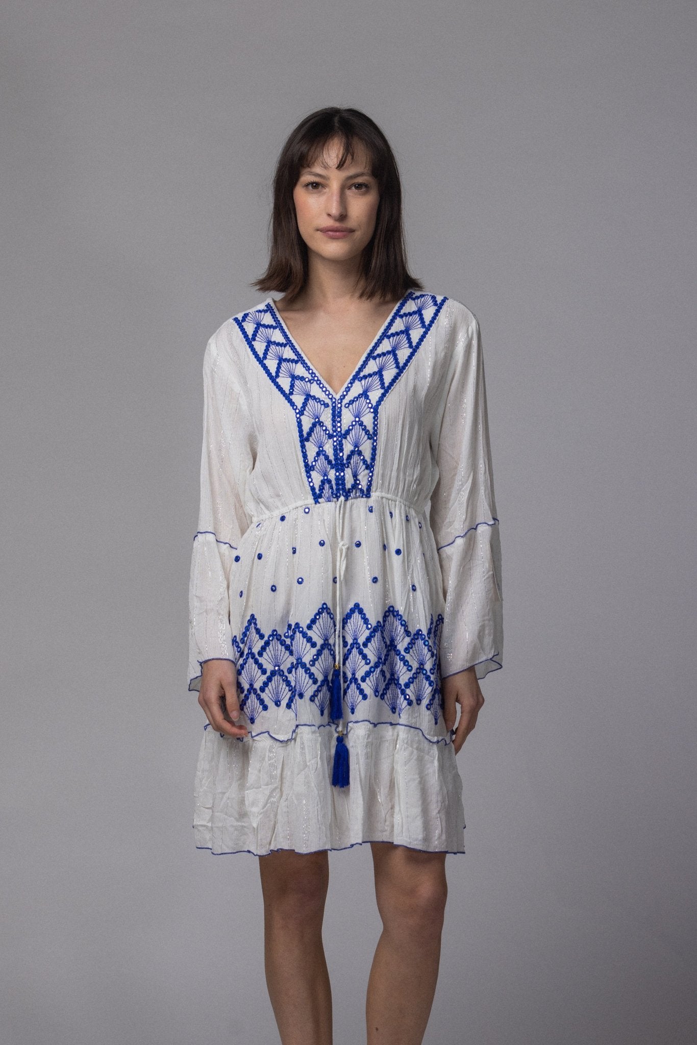 Robe courte été col brodé - La Doudounerie