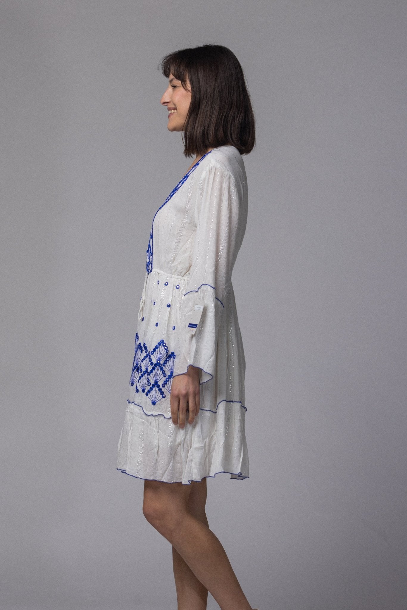 Robe courte été col brodé - La Doudounerie