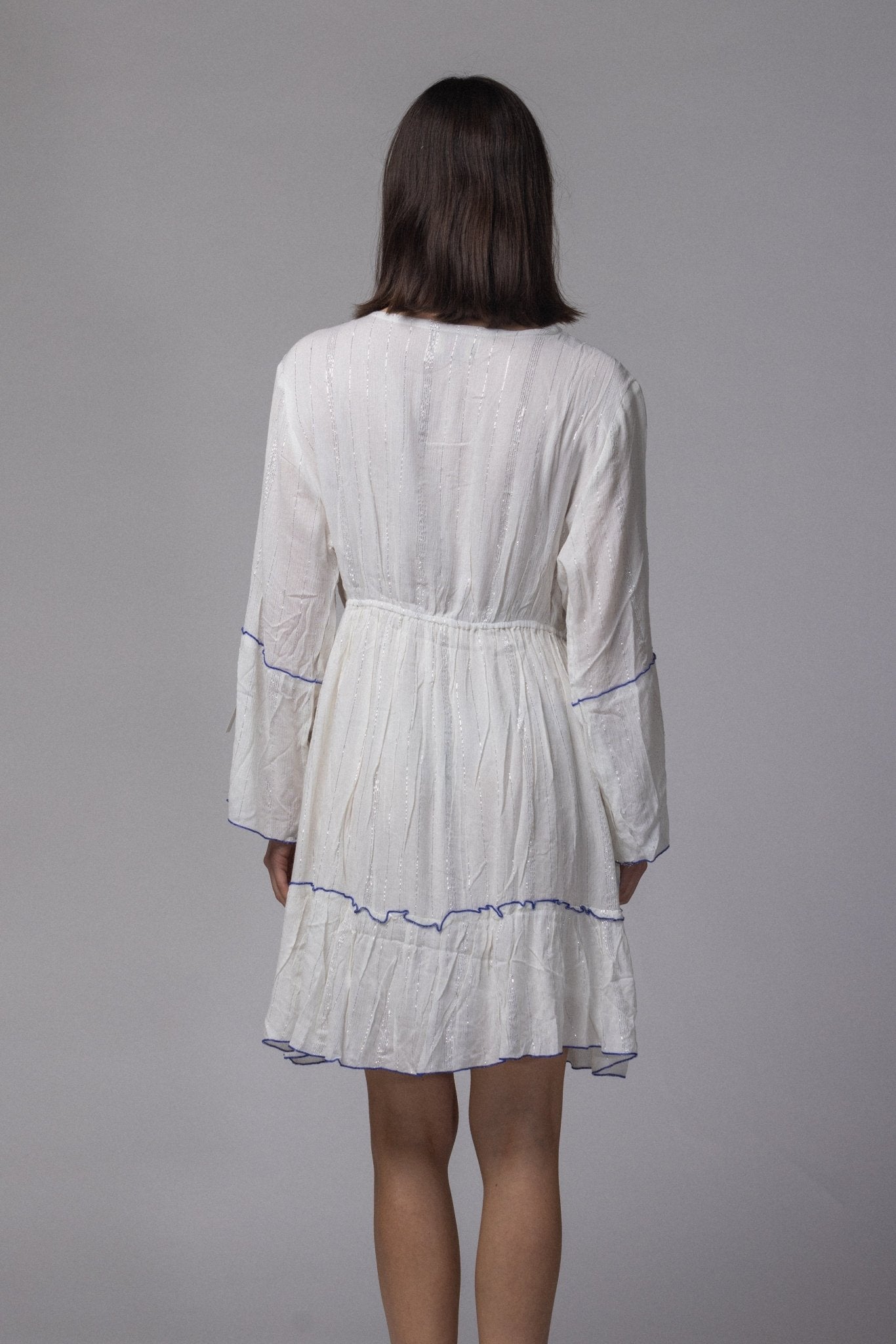Robe courte été col brodé - La Doudounerie