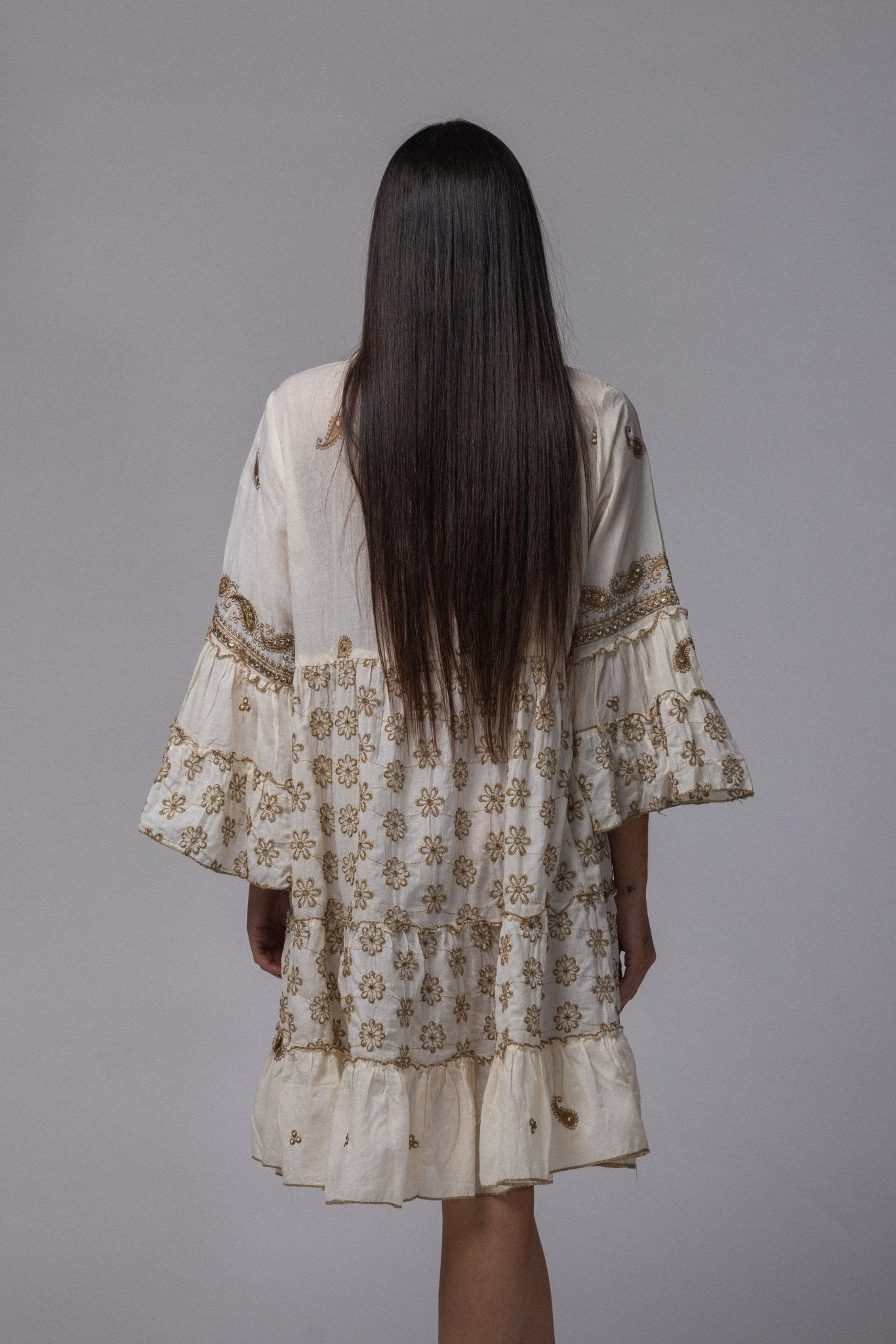 Robe courte motif doré - La Doudounerie