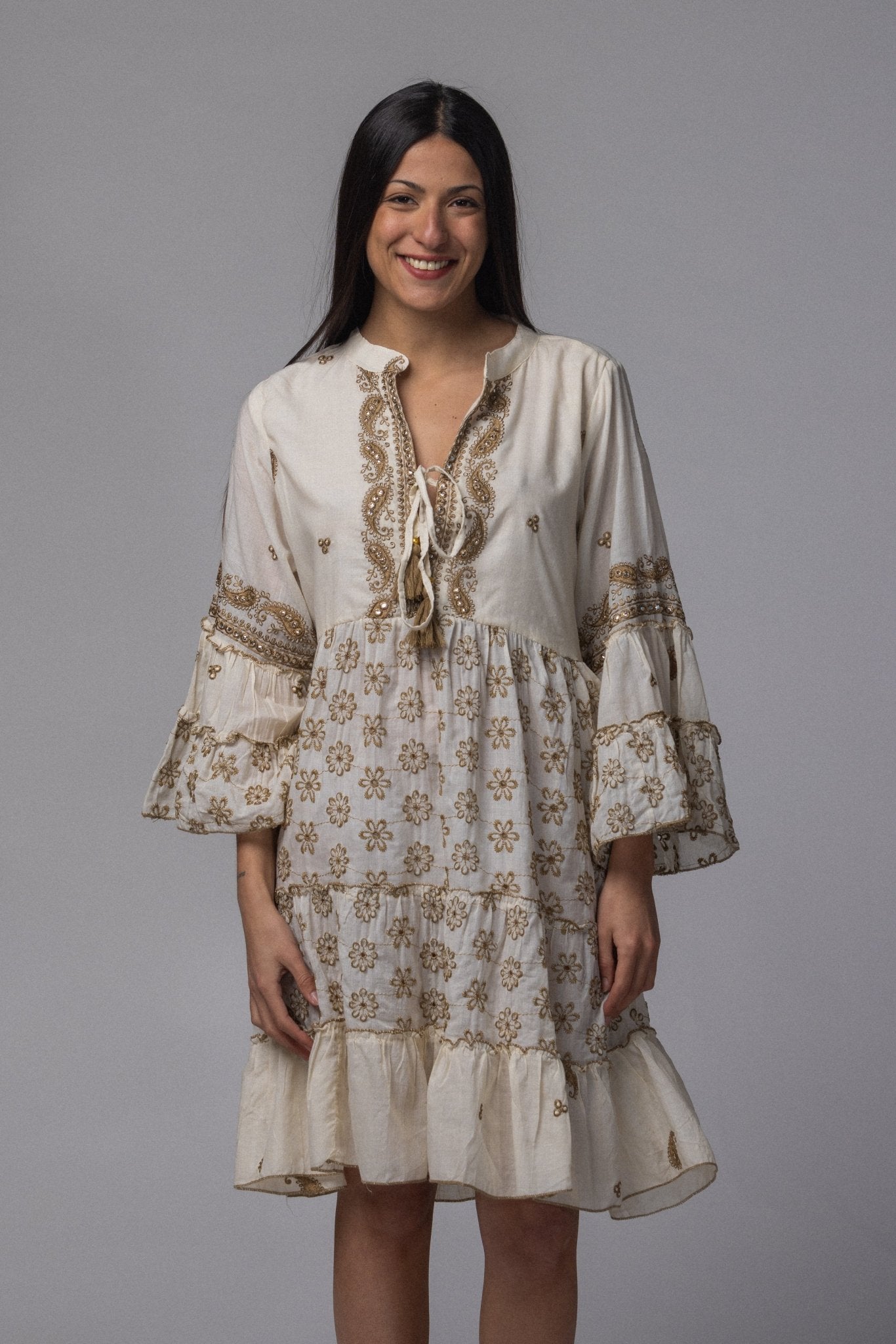 Robe courte motif doré - La Doudounerie