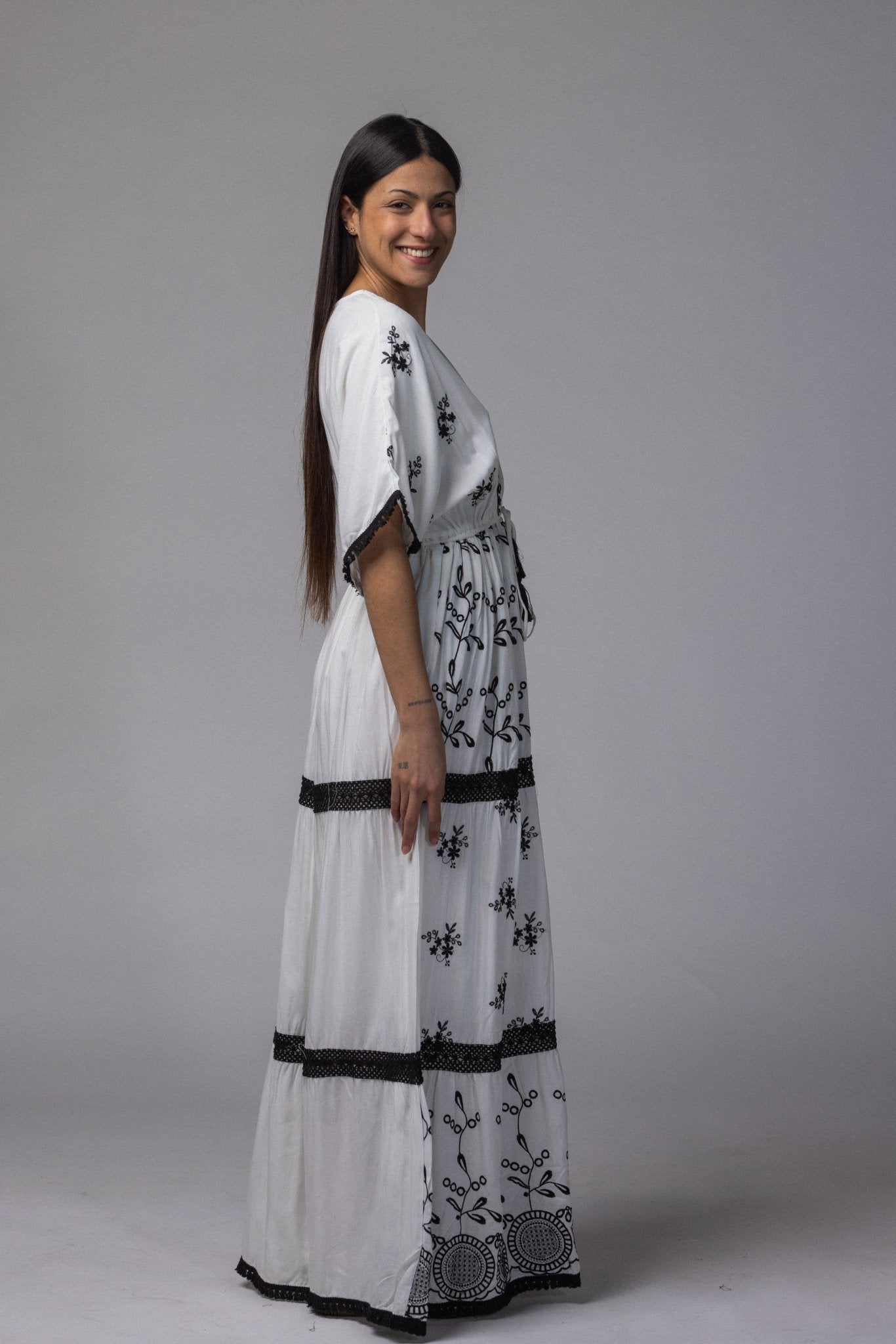 Robe longue avec frange col simple - La Doudounerie