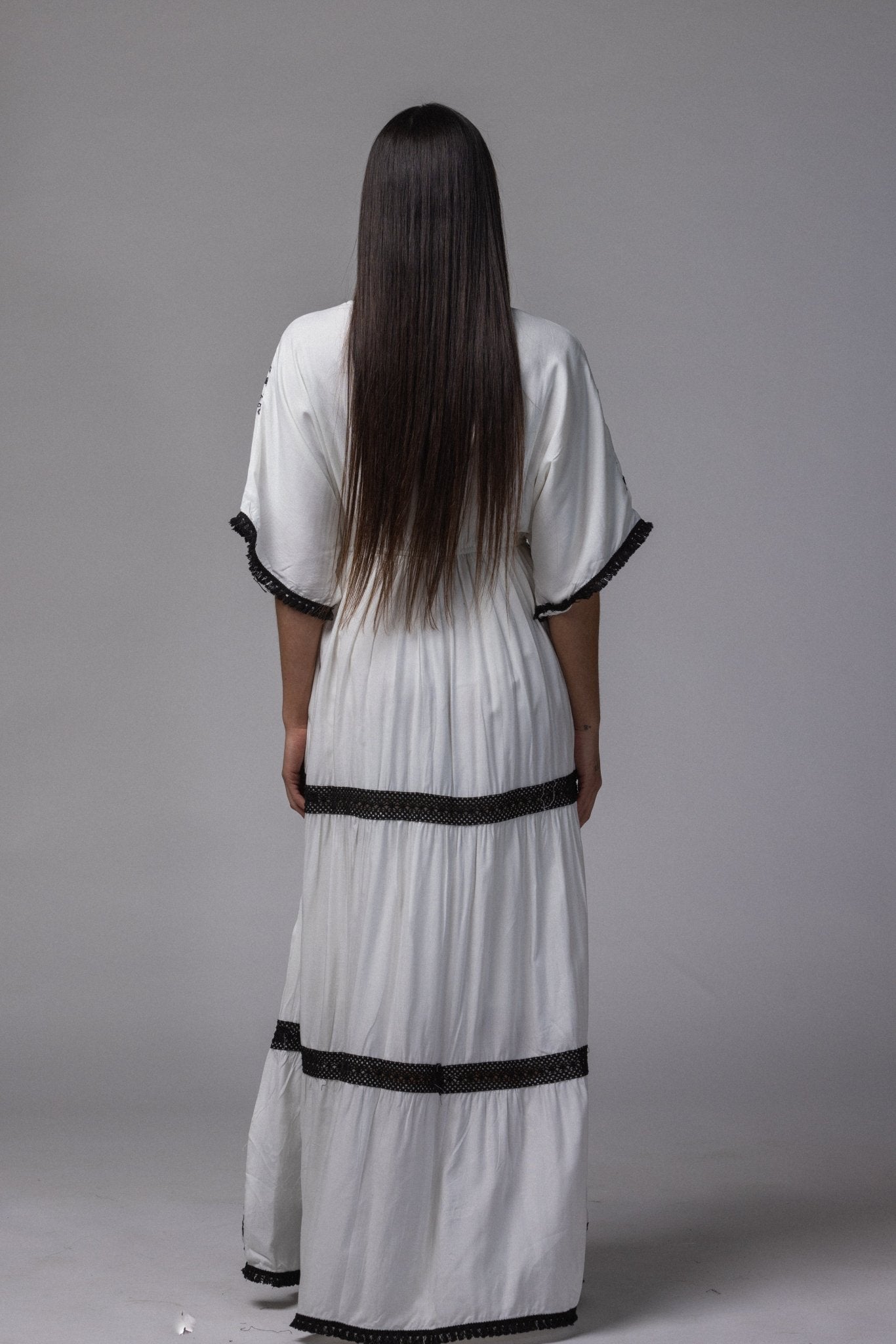 Robe longue avec frange col simple - La Doudounerie