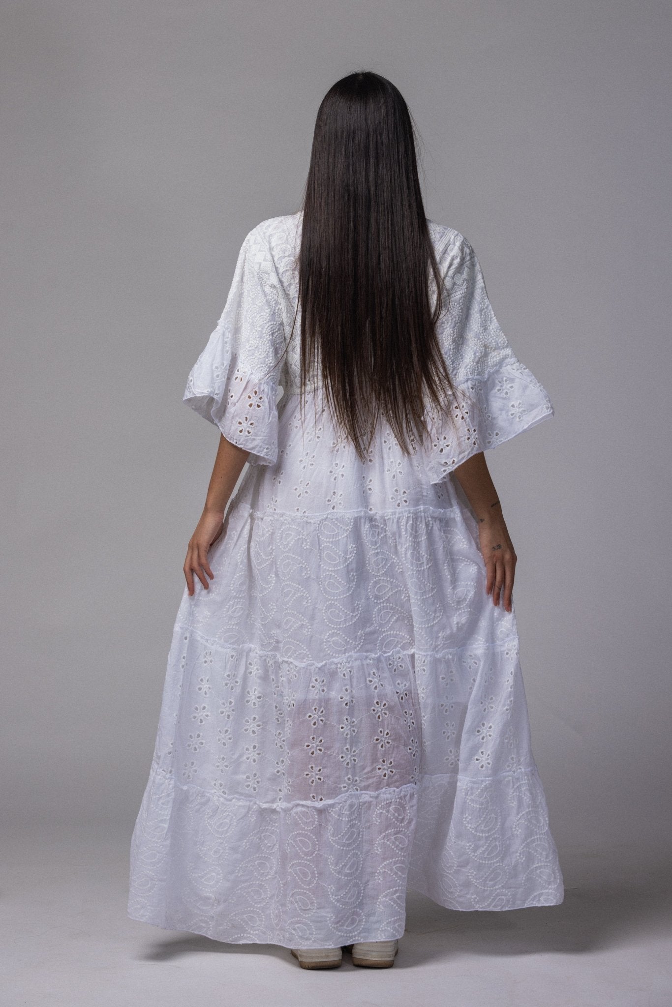 Robe longue brodé blanc - La Doudounerie