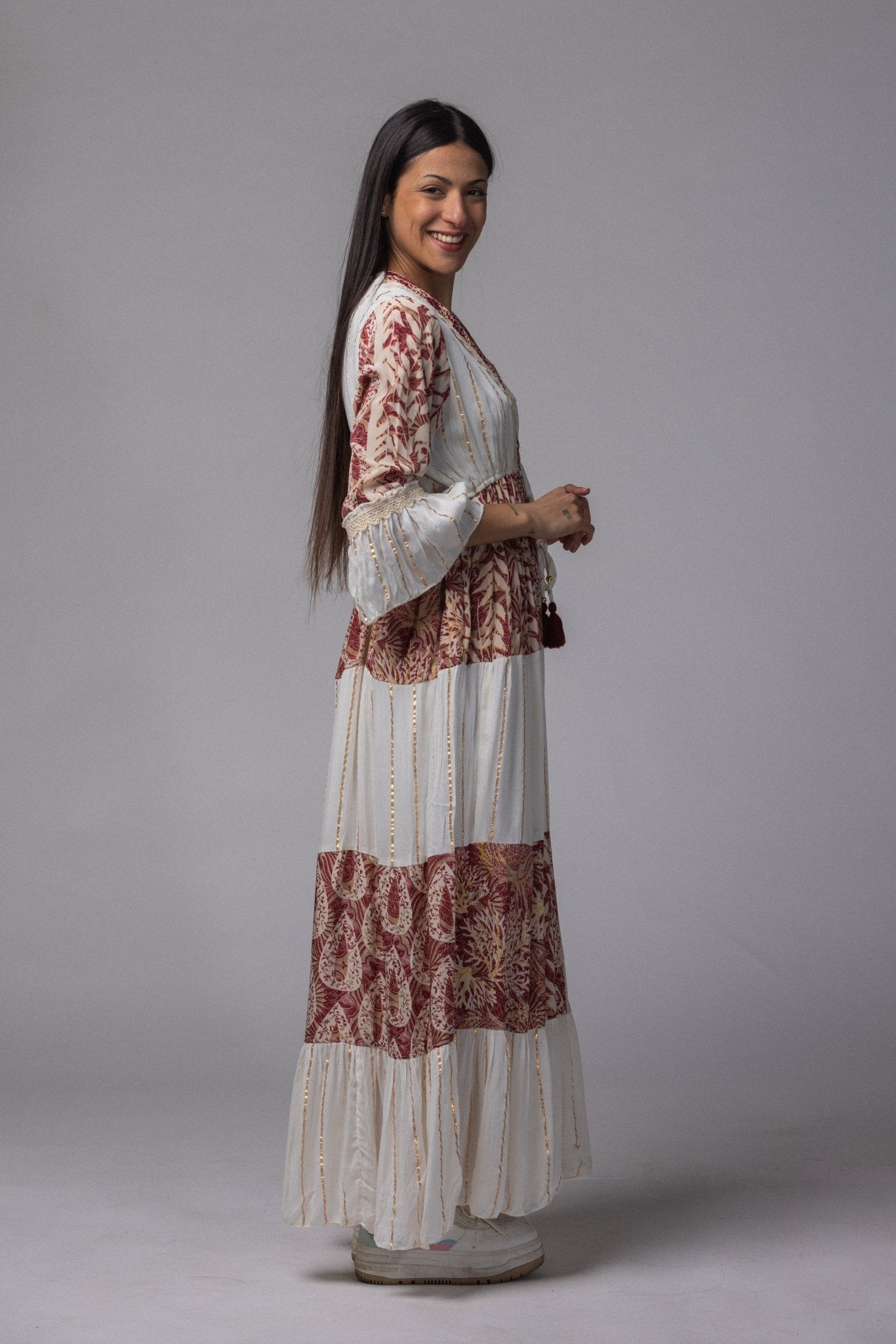 Robe longue brodé rouge et blanc - La Doudounerie