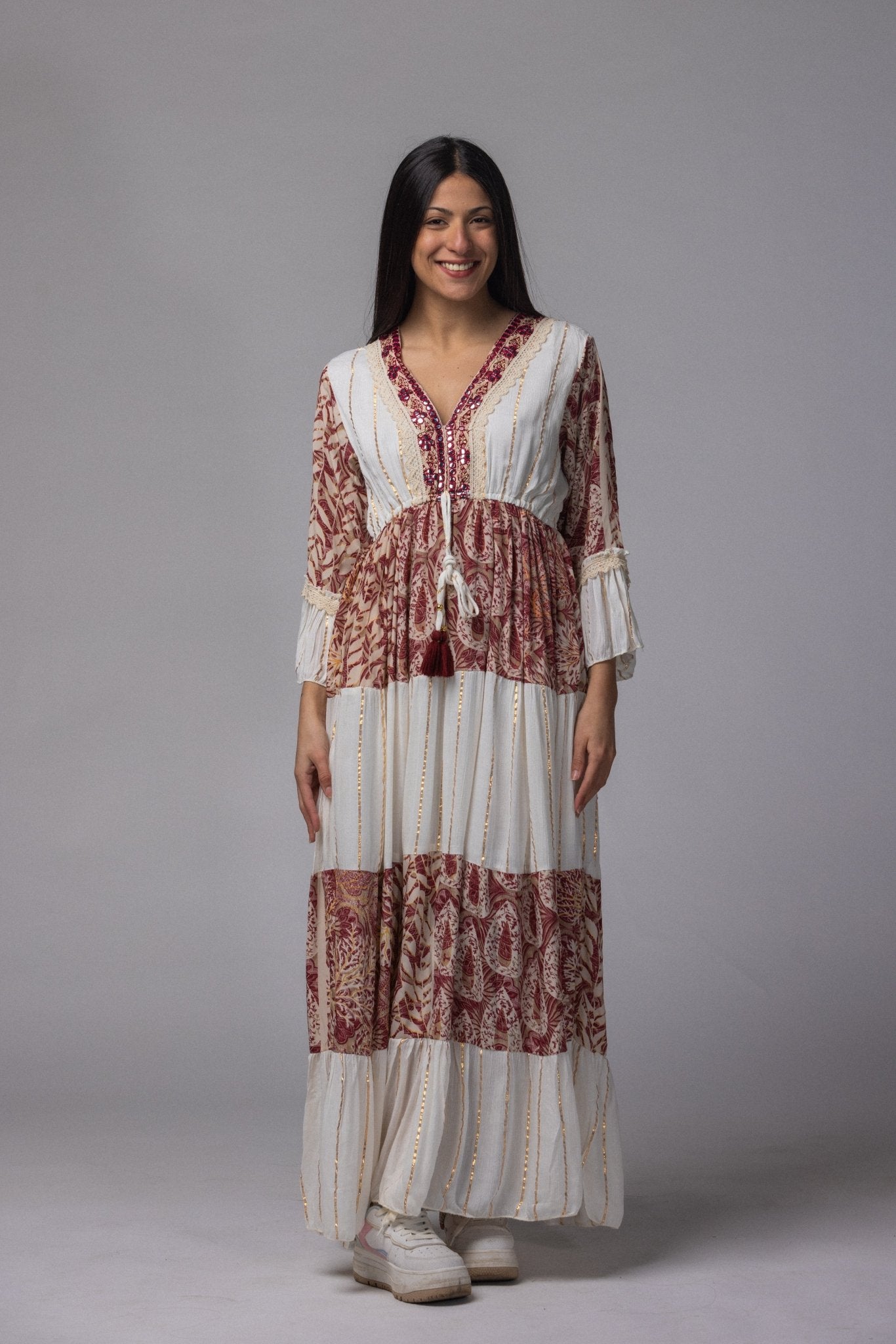 Robe longue brodé rouge et blanc - La Doudounerie