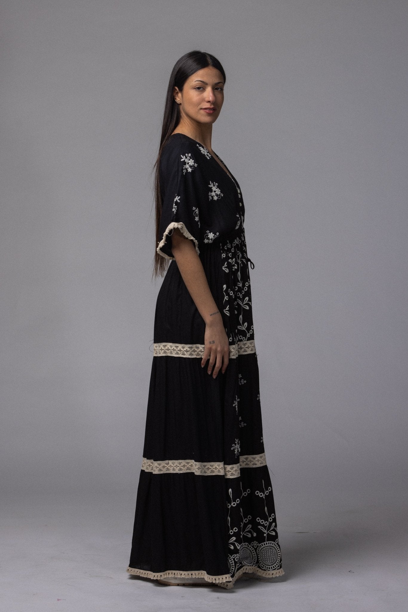 Robe longue volante col V - La Doudounerie