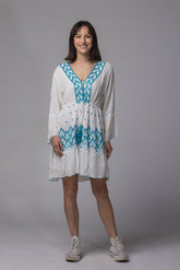 Robe courte été col brodé - La Doudounerie