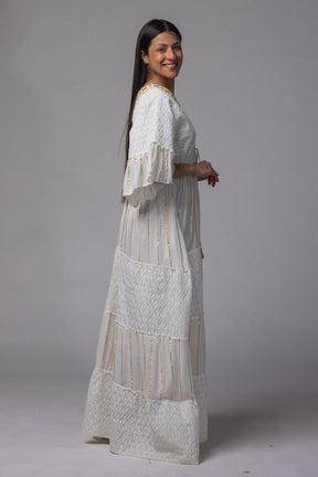 Robe longue brodé doré col V - La Doudounerie