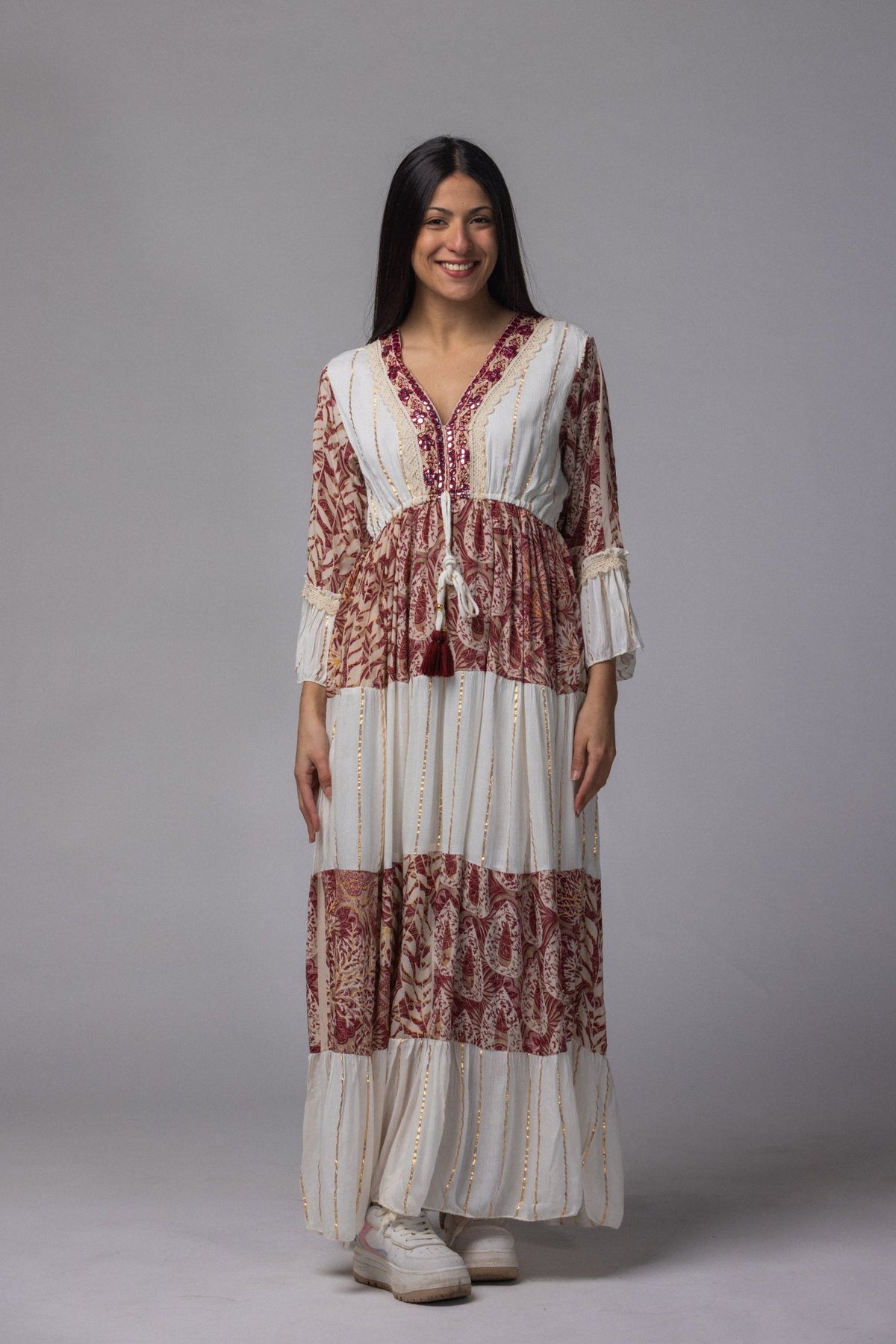 Robe longue brodé rouge et blanc - La Doudounerie
