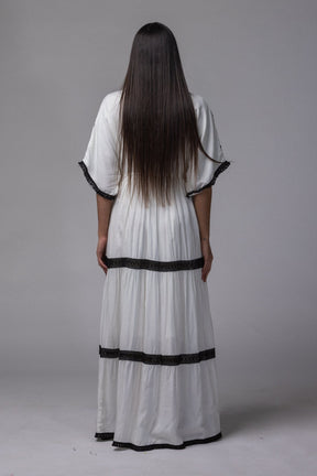 Robe longue volante col V - La Doudounerie