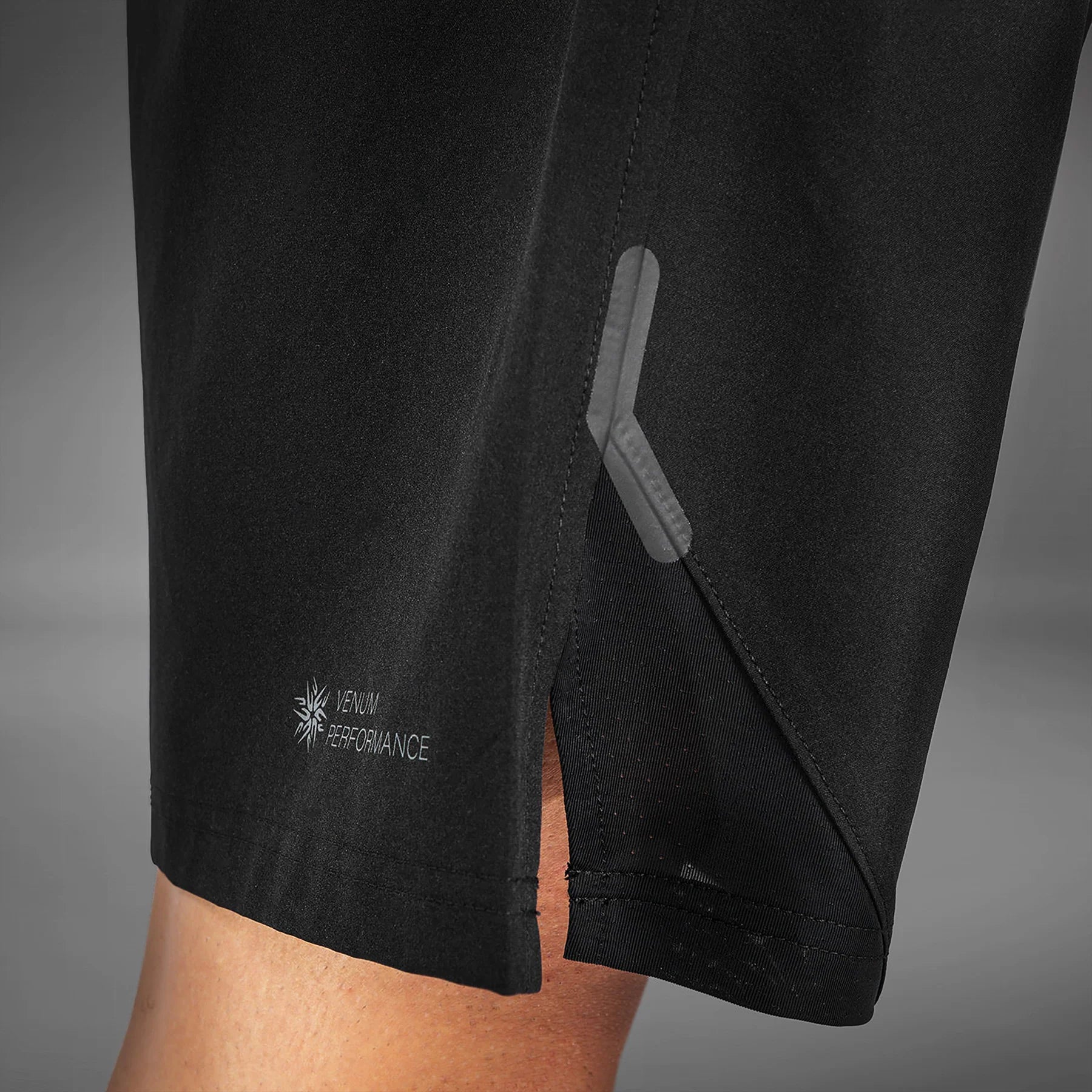 Venum G - Fit Short d'entraînement Air - Noir - La Doudounerie